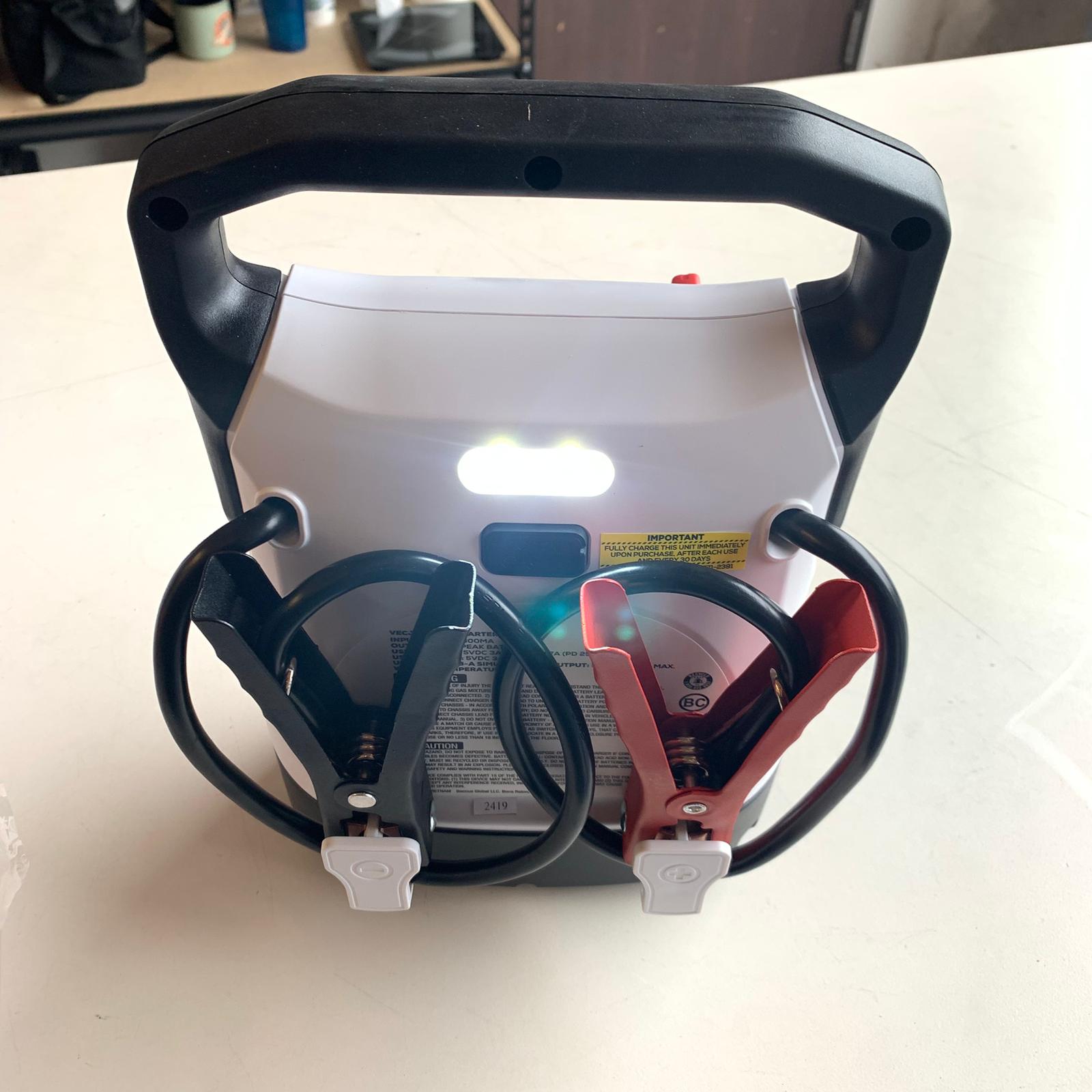 800A Jump Starter with USB Power (VECJ8) 800A Jump Starter with USB Power (VECJ8)